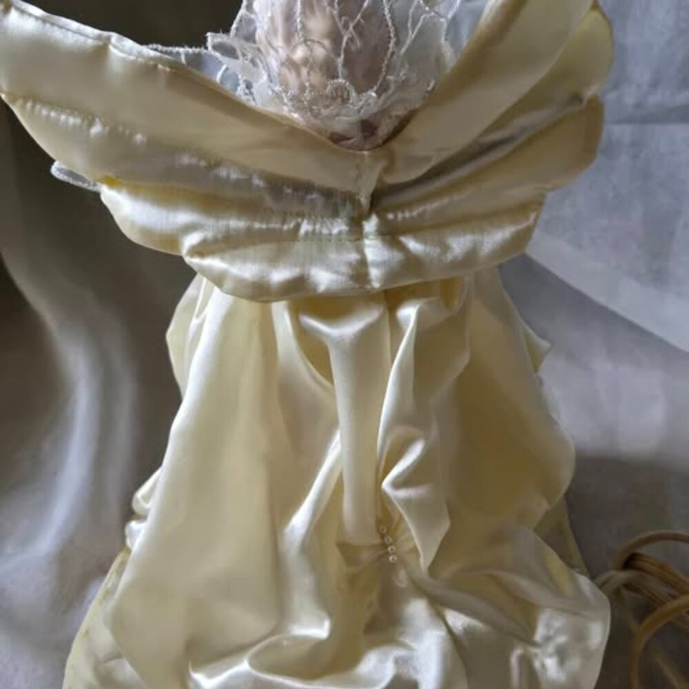 VTG Holiday Classic 11" Animated ANGEL Lighted Porcelian Face and Hands - Picture 10 of 16